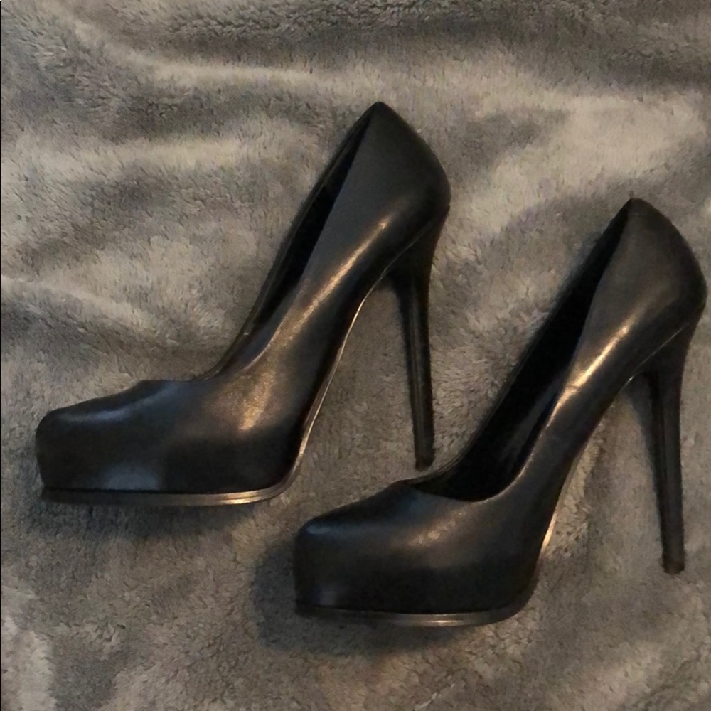 Aldo Franchette heels in matte black